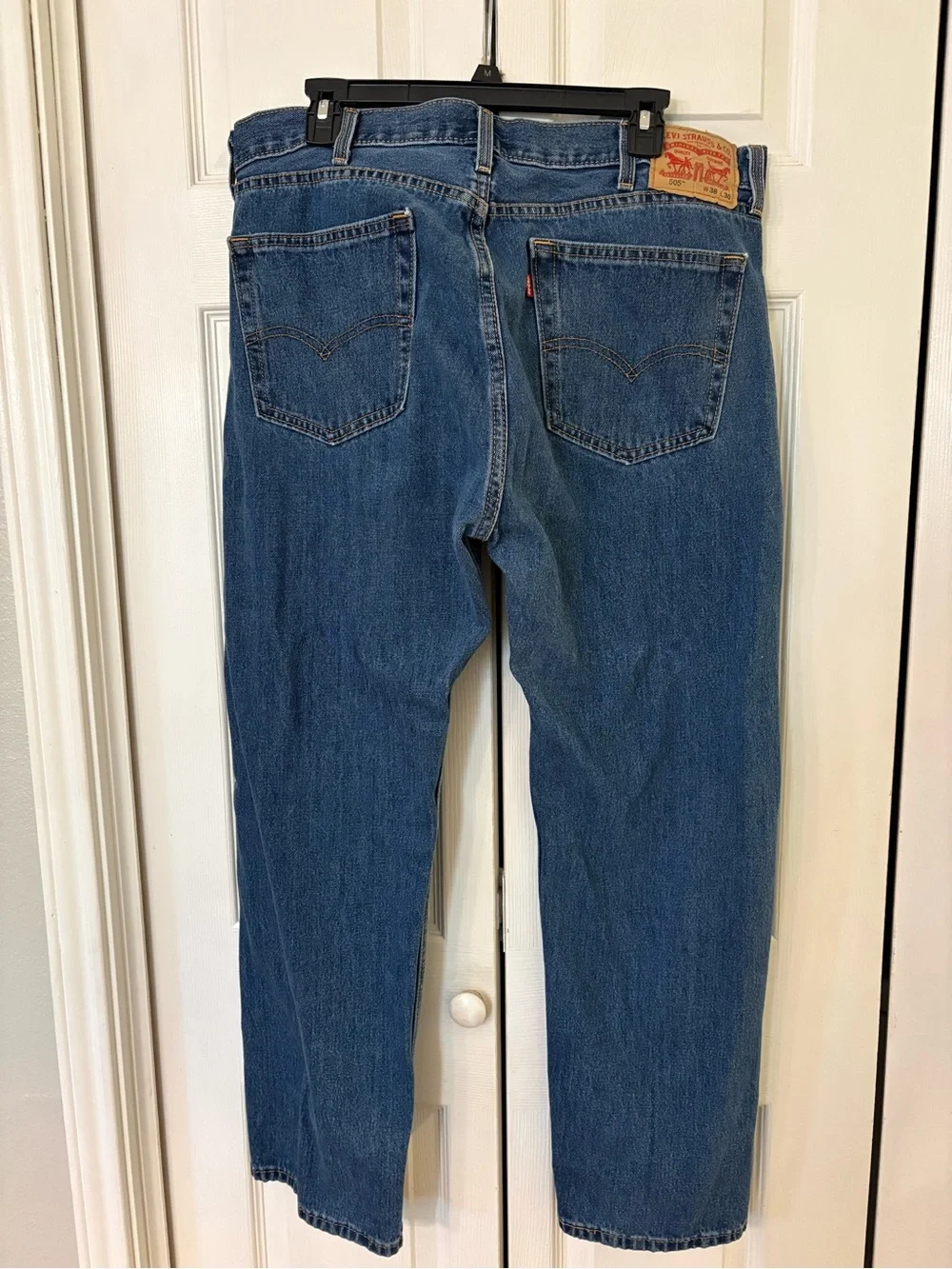 Levi’s 505 Classic Men's Blue Denim Jeans 38x30